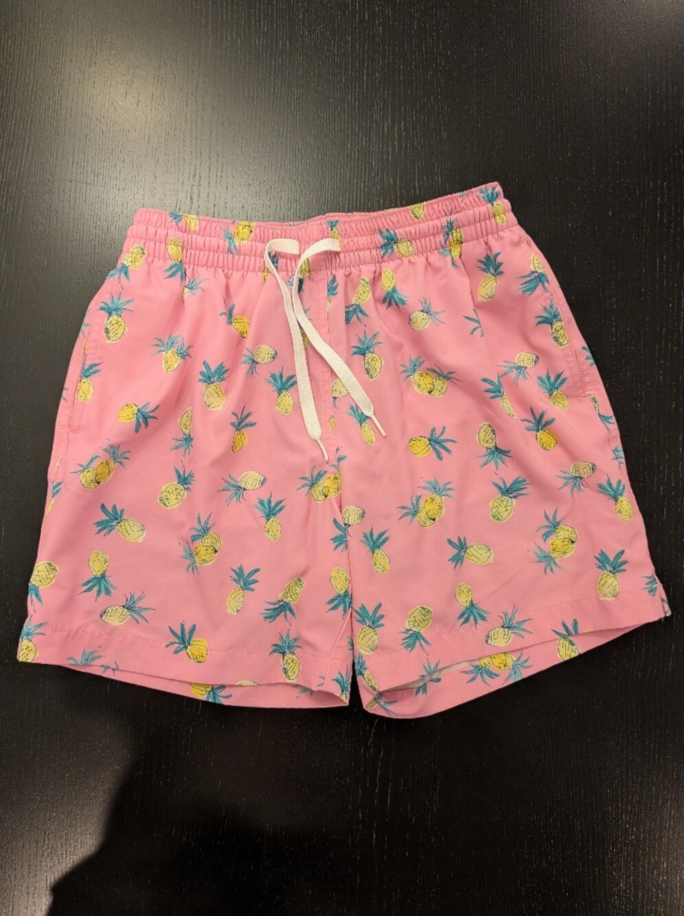 chubbies Pink Pineapple Print Men's Swim Trunks